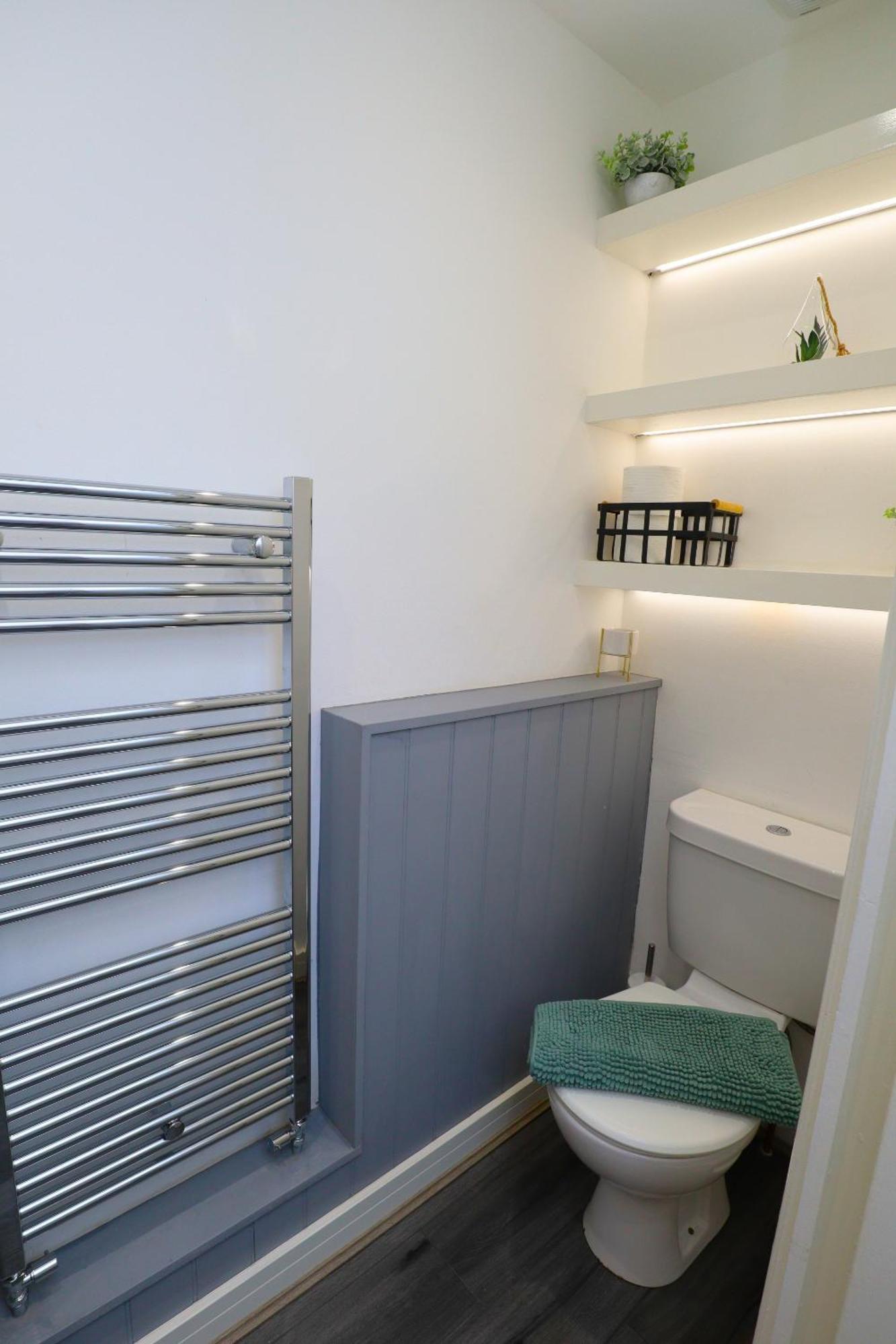 East Shore Hastings Room photo